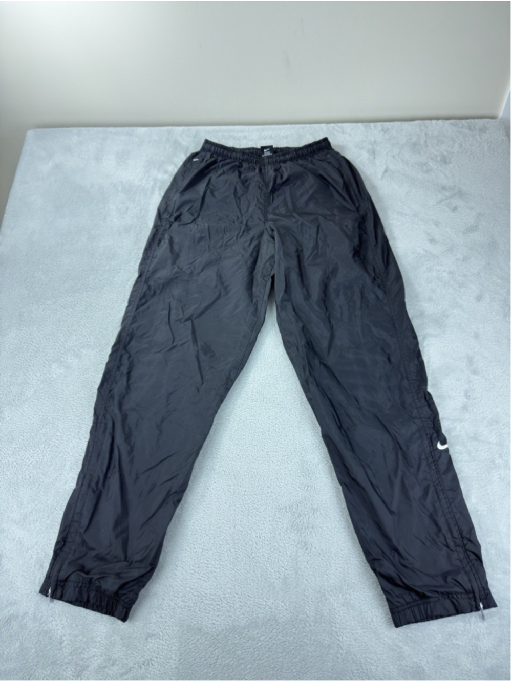 Vintage Y2K Nike Men's SzSmall Black 100% Nylon Zip Windbreaker Ankle Zip Pants